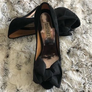 Badgley Mischka Sail Bow Peep Toe Heels